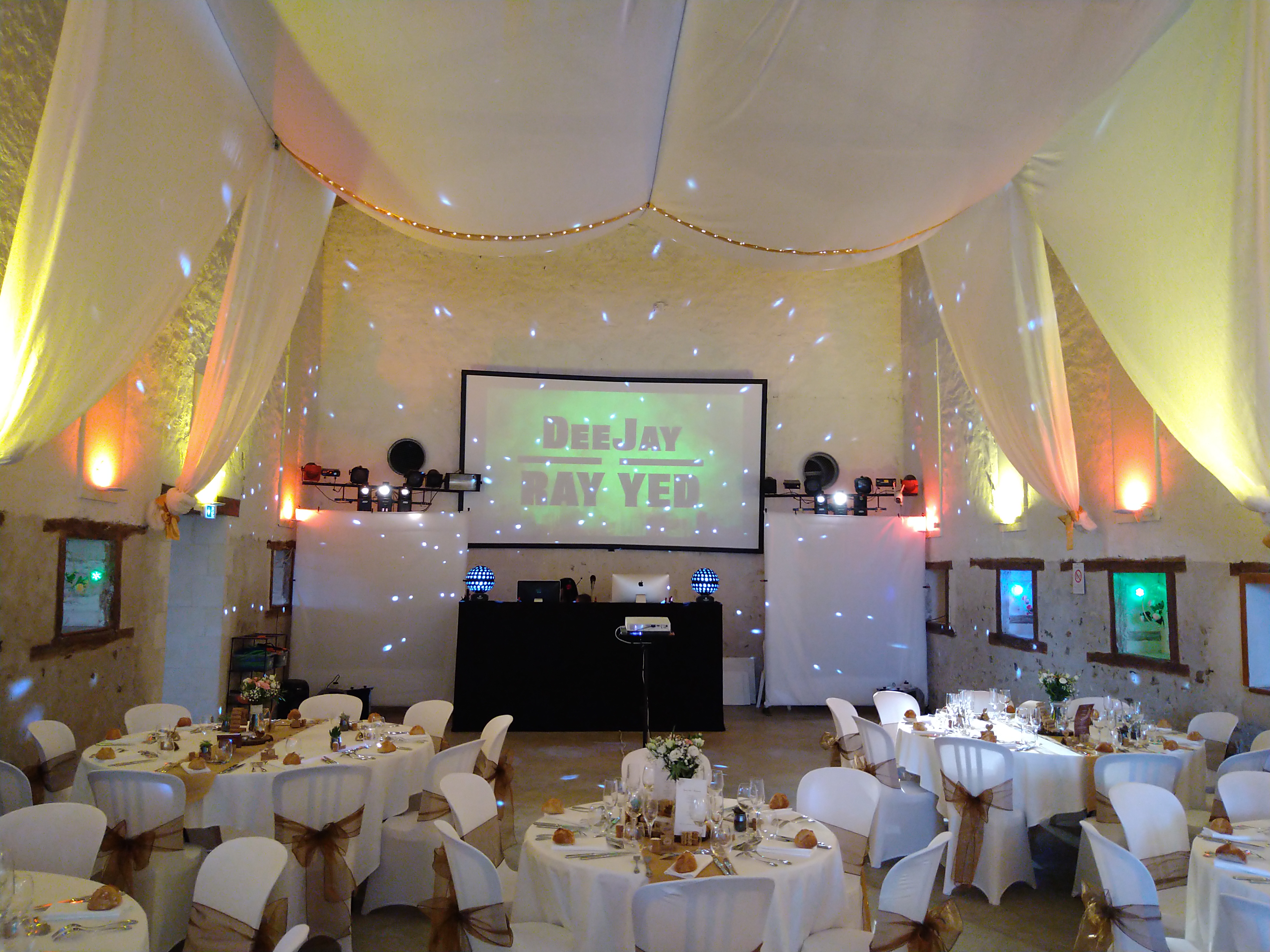 DSC_0137 Glamour%20%26%20Dee%20Jay.jpeg